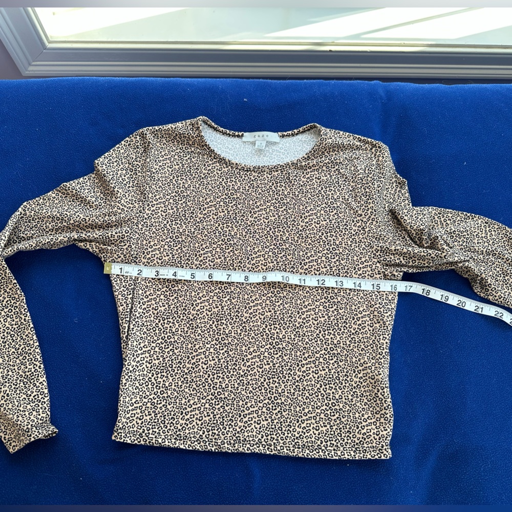 Leopard print top - Picture 3 of 3